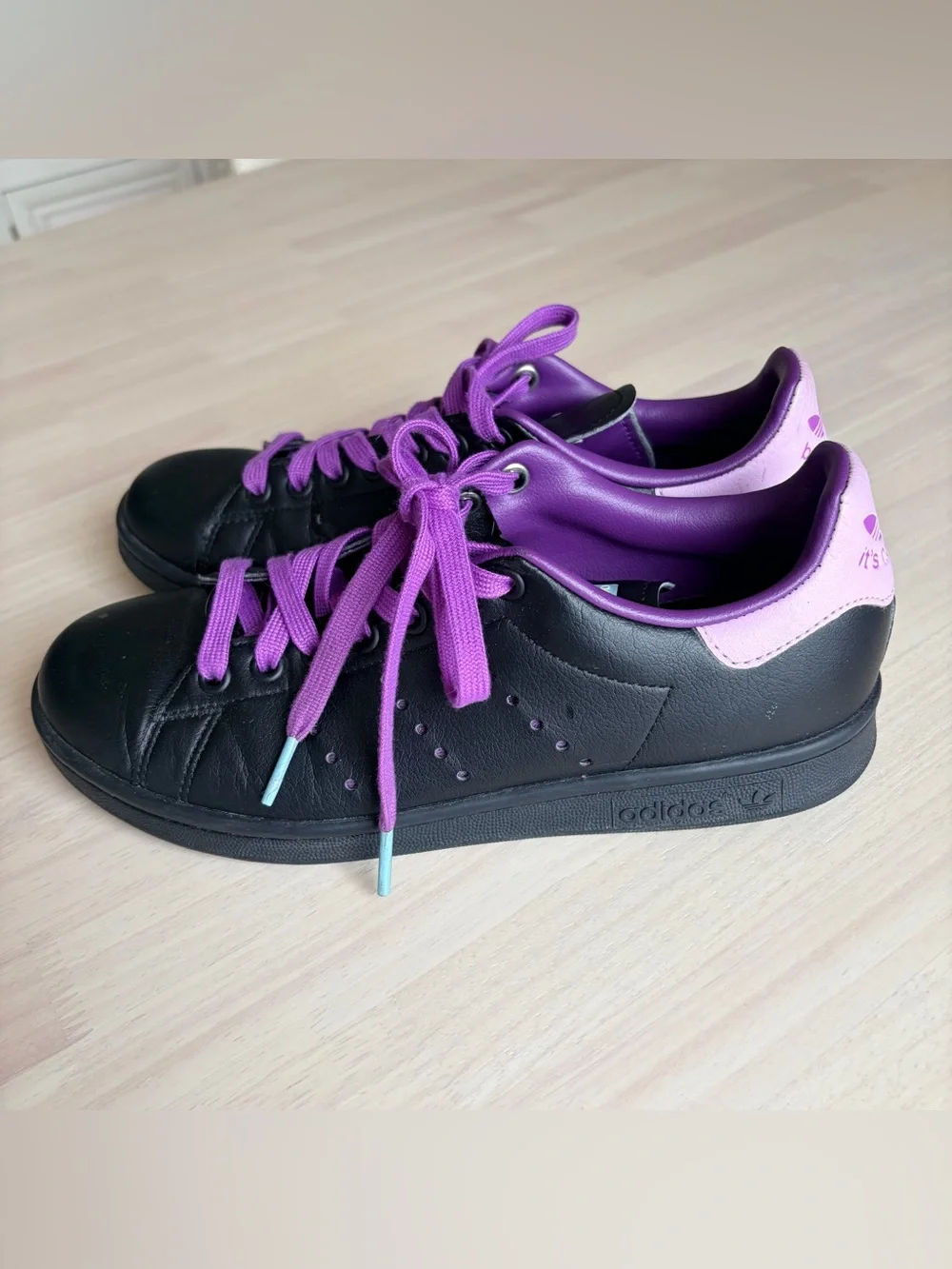 adidas original excellent ursula